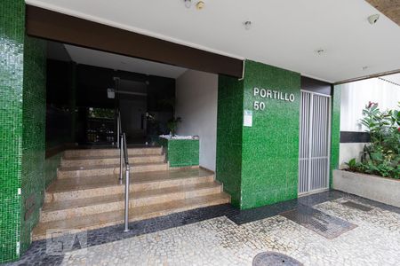 Apartamento à venda com 138m², 3 quartos e 2 vagasEntrada prédio