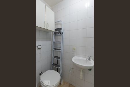 Apartamento à venda com 138m², 3 quartos e 2 vagasBanheiro de Serviço