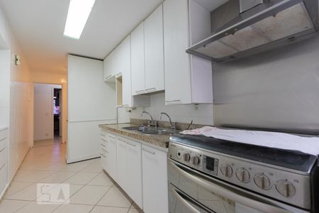 Apartamento à venda com 138m², 3 quartos e 2 vagasCozinha
