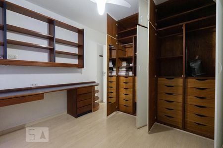 Apartamento à venda com 138m², 3 quartos e 2 vagasQuarto 2