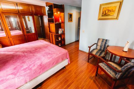 Apartamento à venda com 183m², 3 quartos e 3 vagasQuarto 01