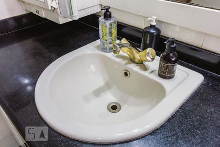 Apartamento à venda com 183m², 3 quartos e 3 vagasQuarto 01 Suíte 02 Pia