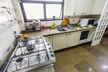 Apartamento à venda com 183m², 3 quartos e 3 vagasCozinha