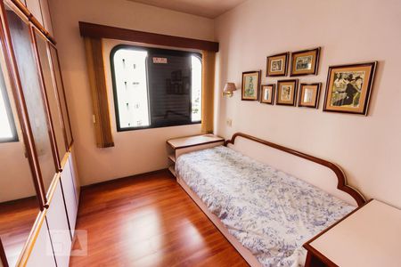 Apartamento à venda com 183m², 3 quartos e 3 vagasQuarto 02