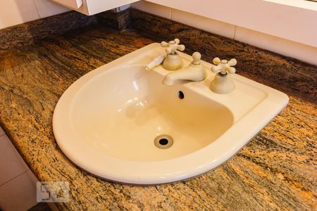 Apartamento à venda com 183m², 3 quartos e 3 vagasBanheiro 02 Pia