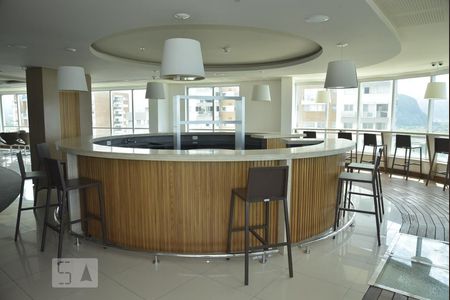 Apartamento à venda com 90m², 2 quartos e 1 vagaÁrea comum