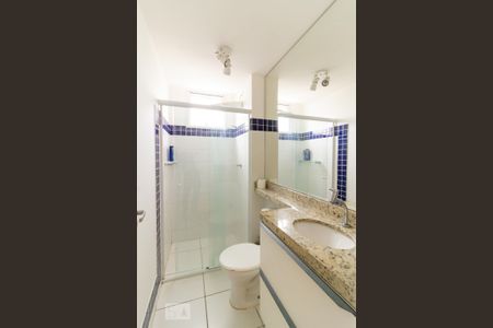 Banheiro de apartamento para alugar com 1 quarto, 35m² em Cambuci, São Paulo
