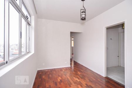 Sala de apartamento para alugar com 2 quartos, 75m² em Nova Suíça, Belo Horizonte