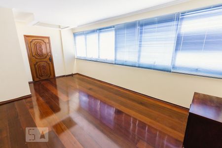 Sala de apartamento para alugar com 3 quartos, 120m² em Perdizes, São Paulo