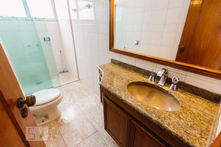 Banheiro 2 de apartamento para alugar com 3 quartos, 120m² em Perdizes, São Paulo
