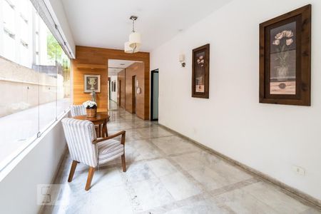 Apartamento para alugar com 145m², 3 quartos e 2 vagasHall social