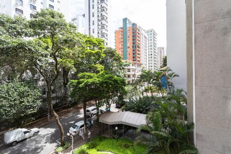 Apartamento para alugar com 145m², 3 quartos e 2 vagasVista