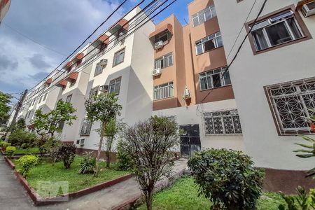 Apartamento para alugar com 73m², 3 quartos e sem vagaFachada