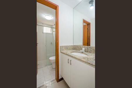 Apartamento para alugar com 80m², 3 quartos e 2 vagasBanheiro Social