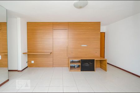 Sala de apartamento para alugar com 3 quartos, 80m² em Buritis, Belo Horizonte