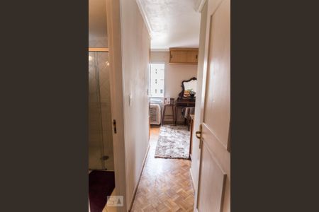 Apartamento à venda com 67m², 2 quartos e 2 vagascorredor