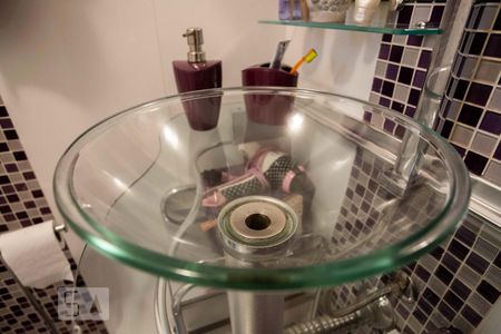 Apartamento à venda com 73m², 3 quartos e 1 vagaDetalhe banheiro