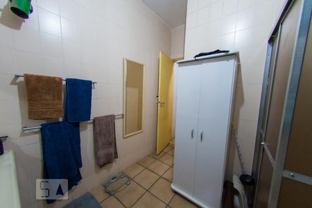 Casa à venda com 300m², 4 quartos e 2 vagasBanheiro