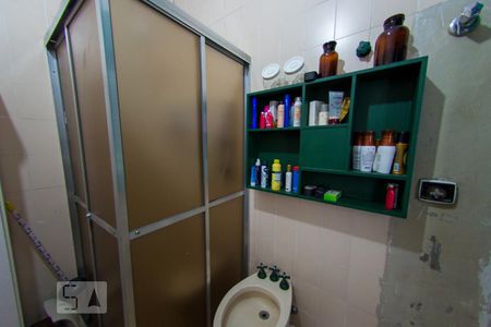Casa à venda com 300m², 4 quartos e 2 vagasBanheiro