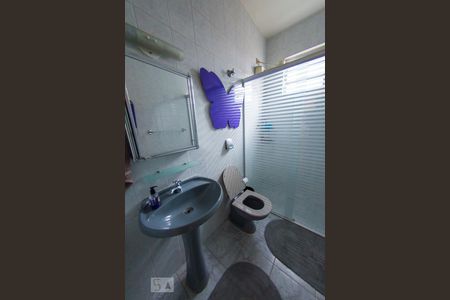 Casa à venda com 300m², 4 quartos e 2 vagasBanheiro da Suíte