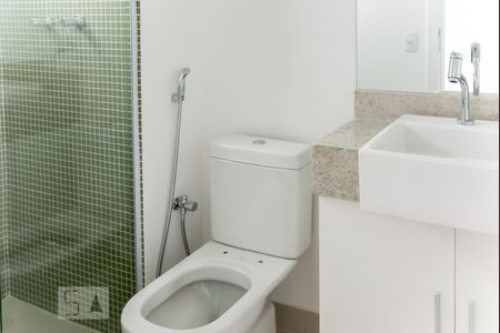 Banheiro da Suite de apartamento para alugar com 3 quartos, 73m² em Vila Penteado, São Paulo