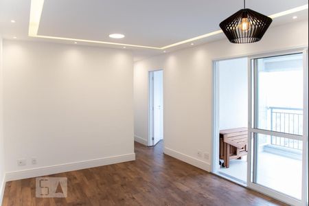 Sala de apartamento para alugar com 3 quartos, 73m² em Vila Penteado, São Paulo