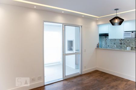 Sala de apartamento para alugar com 3 quartos, 73m² em Vila Penteado, São Paulo