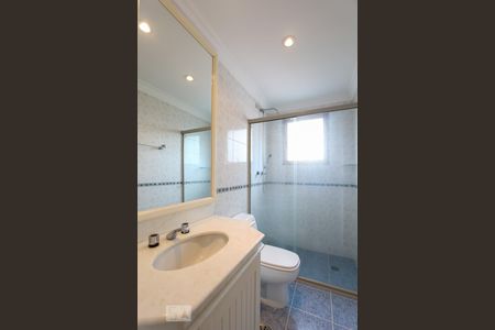 Apartamento à venda com 192m², 3 quartos e 3 vagasBanheiro da suíte 1