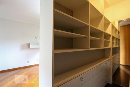 Apartamento à venda com 192m², 3 quartos e 3 vagasSuíte 2