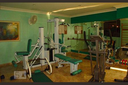 Apartamento à venda com 192m², 3 quartos e 3 vagasÁrea comum - Academia