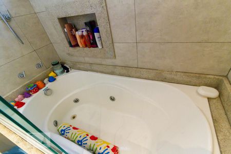 Apartamento à venda com 100m², 3 quartos e 2 vagasBanheiro da Suíte 1