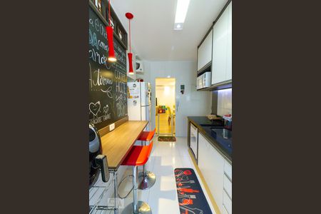 Apartamento à venda com 100m², 3 quartos e 2 vagasCozinha