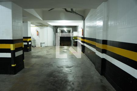 Apartamento à venda com 250m², 4 quartos e 1 vaga Apartamento à venda com 250m², 4 quartos e 1 vagaGaragem