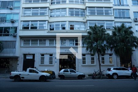 Apartamento à venda com 250m², 4 quartos e 1 vaga Apartamento à venda com 250m², 4 quartos e 1 vagaFachada do Prédio