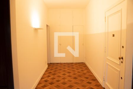 Apartamento à venda com 250m², 4 quartos e 1 vaga Apartamento à venda com 250m², 4 quartos e 1 vagaHall de Entrada