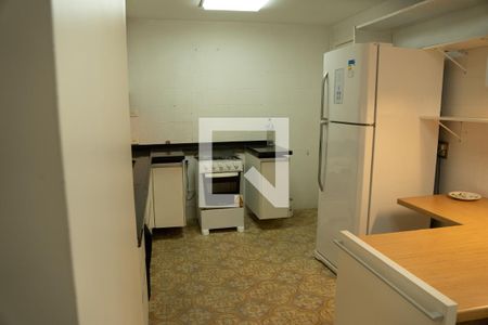 Apartamento à venda com 250m², 4 quartos e 1 vaga Apartamento à venda com 250m², 4 quartos e 1 vagaCozinha