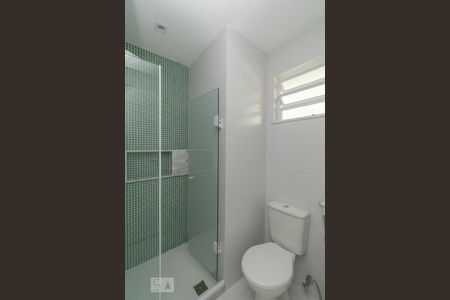 BANHEIRO SOCIAL de apartamento para alugar com 2 quartos, 60m² em Icaraí, Niterói
