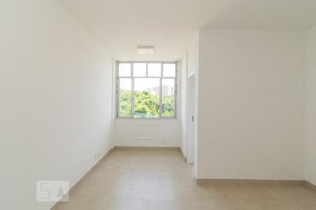 Apartamento para alugar com 60m², 2 quartos e sem vagaSALA
