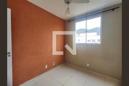 Quarto 1 de apartamento para alugar com 3 quartos, 58m² em Vargem Pequena, Rio de Janeiro
