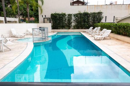 Apartamento para alugar com 71m², 2 quartos e 1 vagaPiscina
