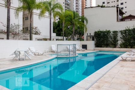 Apartamento para alugar com 71m², 2 quartos e 1 vagaPiscina