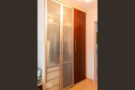Apartamento para alugar com 71m², 2 quartos e 1 vagaSuíte