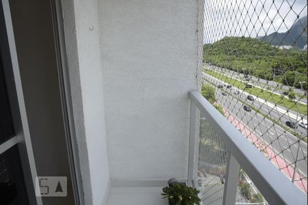 Varanda de apartamento para alugar com 2 quartos, 50m² em Jacarepaguá, Rio de Janeiro