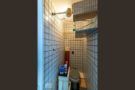 Apartamento à venda com 68m², 3 quartos e 1 vaga Apartamento à venda com 68m², 3 quartos e 1 vagaBanheiro de Serviço