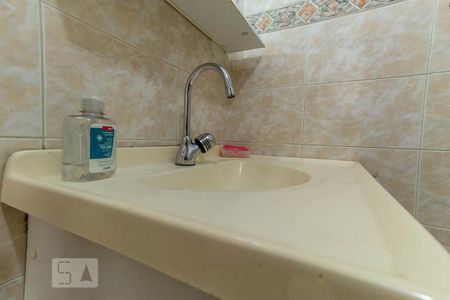 Apartamento à venda com 68m², 3 quartos e 1 vaga Apartamento à venda com 68m², 3 quartos e 1 vagaBanheiro Social