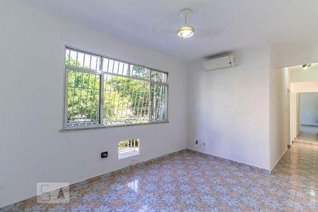 Apartamento à venda com 68m², 3 quartos e 1 vaga Apartamento à venda com 68m², 3 quartos e 1 vagaSala