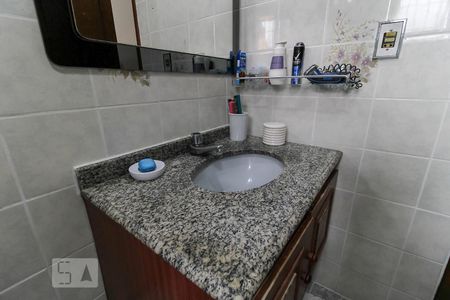 Casa à venda com 150m², 3 quartos e 4 vagasBanheiro da Suíte 1