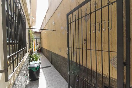 Casa à venda com 150m², 3 quartos e 4 vagasCorredor Externo