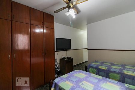Casa à venda com 150m², 3 quartos e 4 vagasSuíte 2