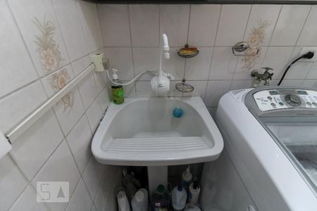 Casa à venda com 150m², 3 quartos e 4 vagasBanheiro de Serviço